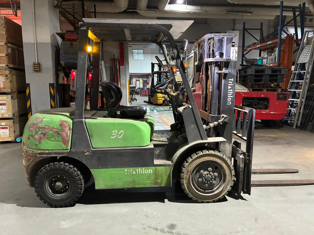Triathlon 3 Ton Industrial Forklift